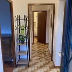 Complet 2ch, 70m2, Proche Cv, Avec Balcon Διαμέρισμα