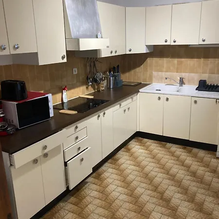 Proche Cv, 70m2, 2 Pour 4 * Alès