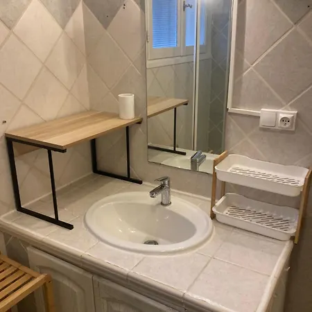 Proche Cv, 70m2, 2 Pour 4