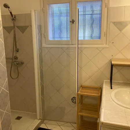 Proche Cv, 70m2, 2 Pour 4 * Alès