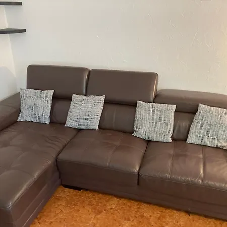 Proche Cv, 70m2, 2 Pour 4 Appartement Alès
